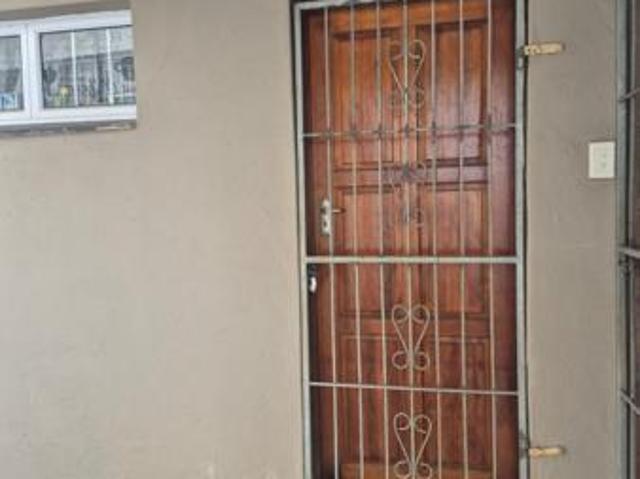 1 Bedroom Apartment in Palmiet