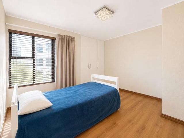 1 Bedroom Apartment in Panorama