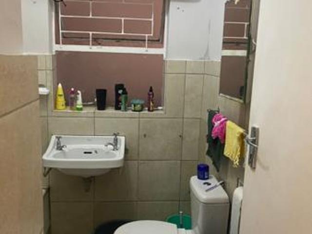 1 Bedroom Apartment in Parow Central