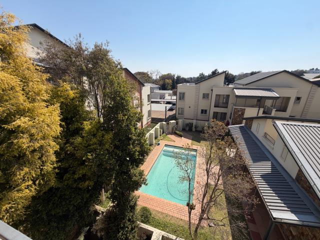 1 Bedroom Apartment in Parktown North