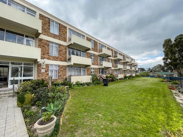 1 Bedroom Apartment in Parks Estate
