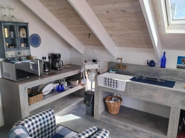 1 Bedroom Apartment in Paternoster