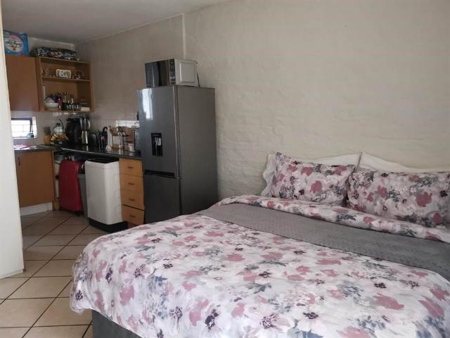 1 Bedroom Apartment in Philip Nel Park