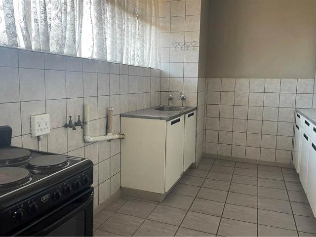 1 Bedroom Apartment in Pioneer Park