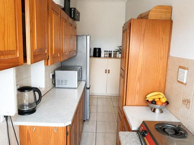 1 Bedroom Apartment in Pinetown Central