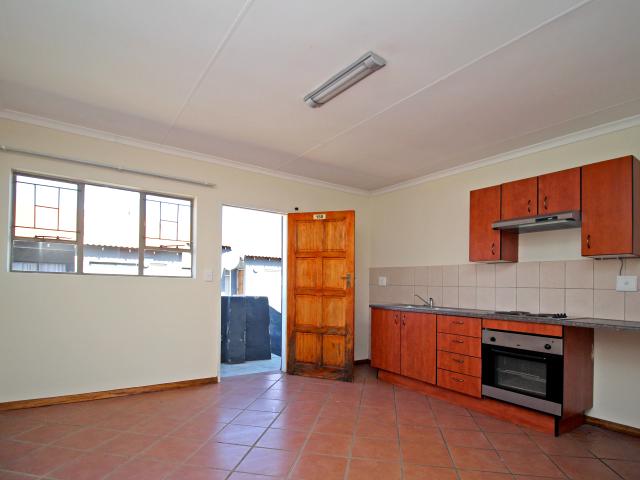 1 Bedroom Apartment in Pollak Park