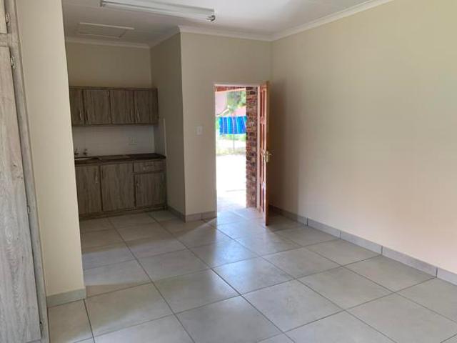 1 Bedroom Apartment in Postmasburg