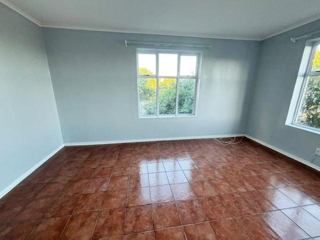 1 Bedroom Apartment in Port Elizabeth Central