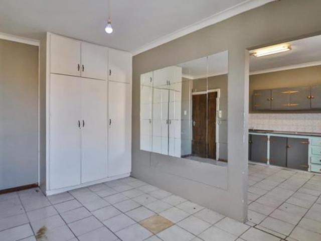 1 Bedroom Apartment in Port Elizabeth Central