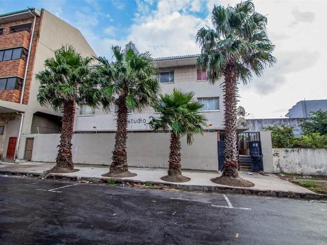 1 Bedroom Apartment in Quigney