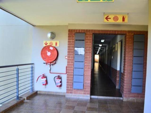 1 Bedroom Apartment in Ruimsig