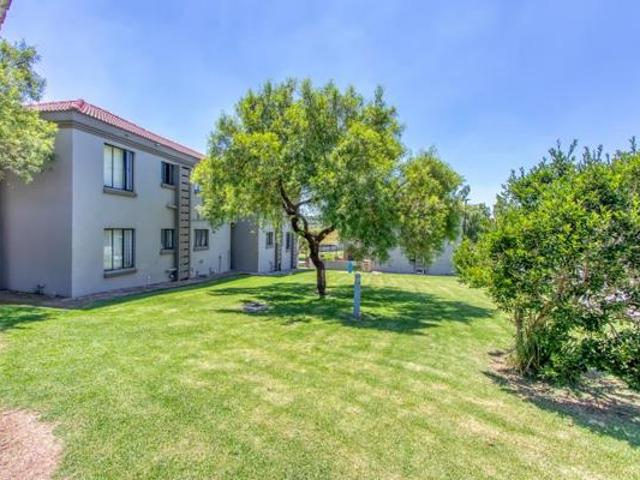 1 Bedroom Apartment in Ruimsig