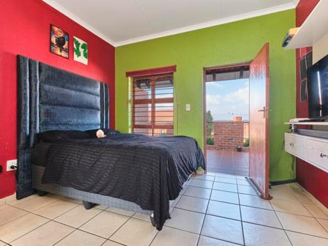 1 Bedroom Apartment in Ruimsig
