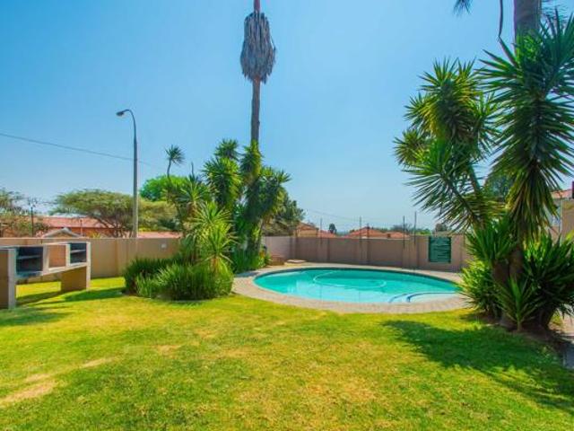 1 Bedroom Apartment in Radiokop