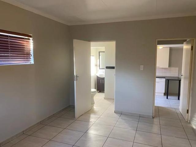 1 Bedroom Apartment in Randpark Ridge