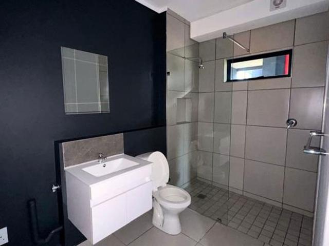 1 Bedroom Apartment in Riverside Park