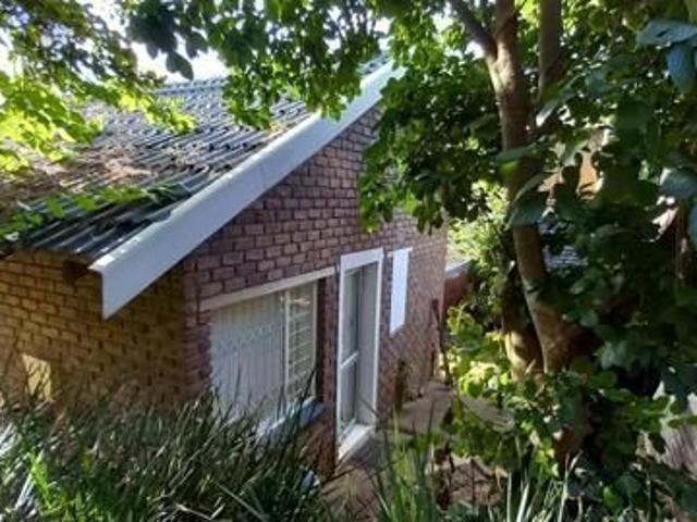 1 Bedroom Apartment in Roodekrans