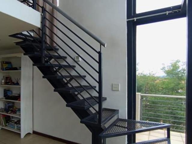 1 Bedroom Apartment in Rooihuiskraal North