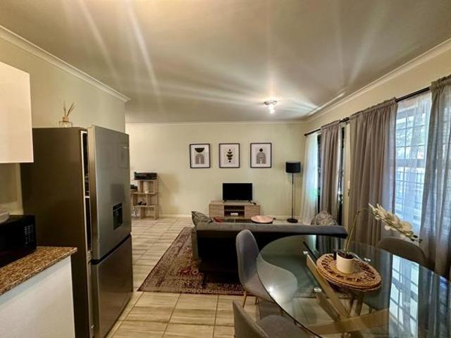 1 Bedroom Apartment in Rondebosch