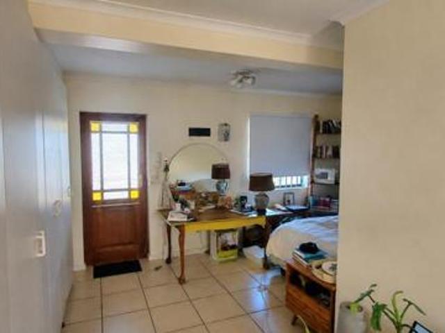 1 Bedroom Apartment in Rondebosch
