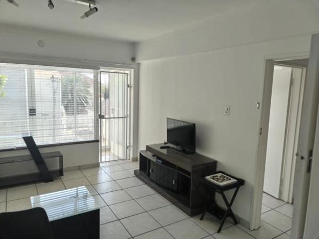 1 Bedroom Apartment in Rondebosch
