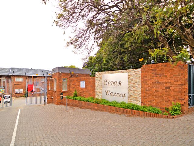 1 Bedroom Apartment in Rosettenville