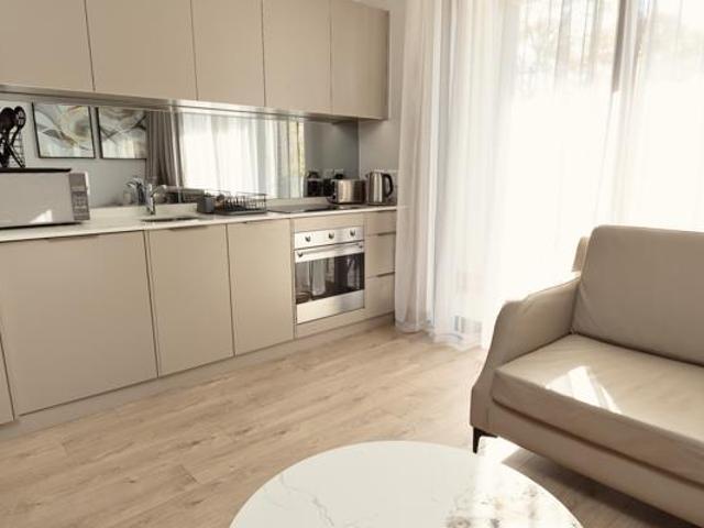 1 Bedroom Apartment in Rosebank