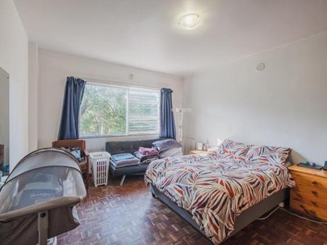 1 Bedroom Apartment in Rosebank