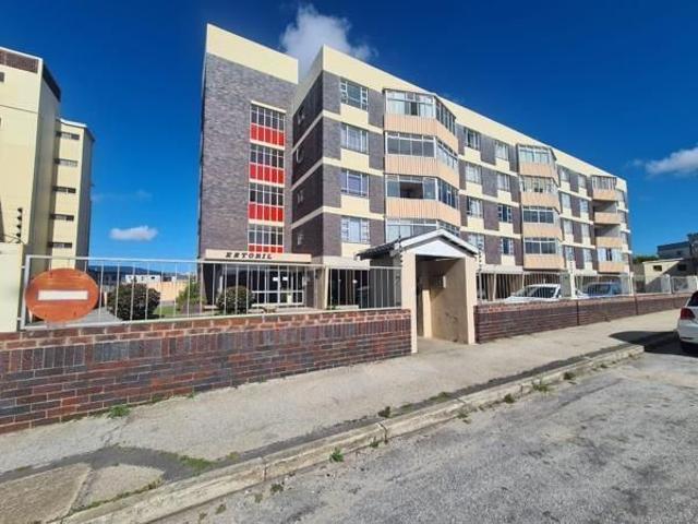 1 Bedroom Apartment in St Georges Park