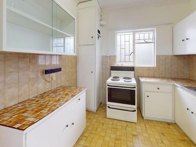 1 Bedroom Apartment in St Georges Park