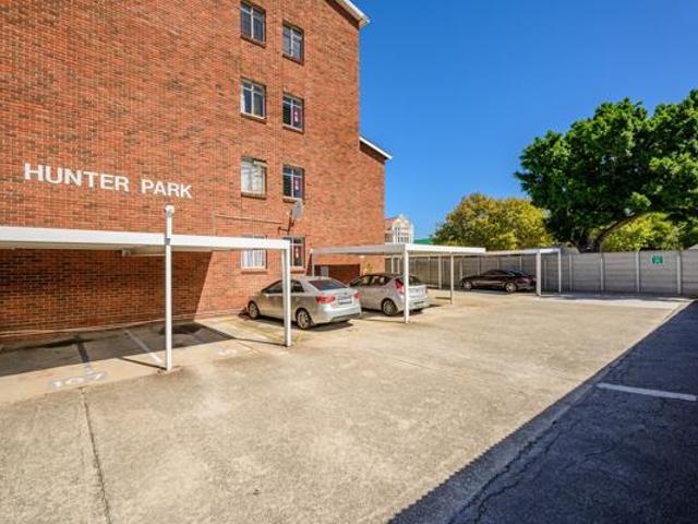 1 Bedroom Apartment in St Georges Park