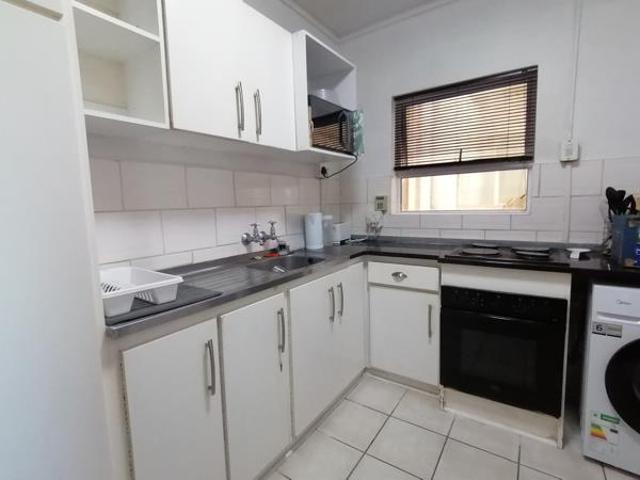 1 Bedroom Apartment in St Georges Park