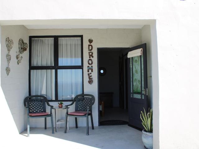 1 Bedroom Apartment in St Helena Views