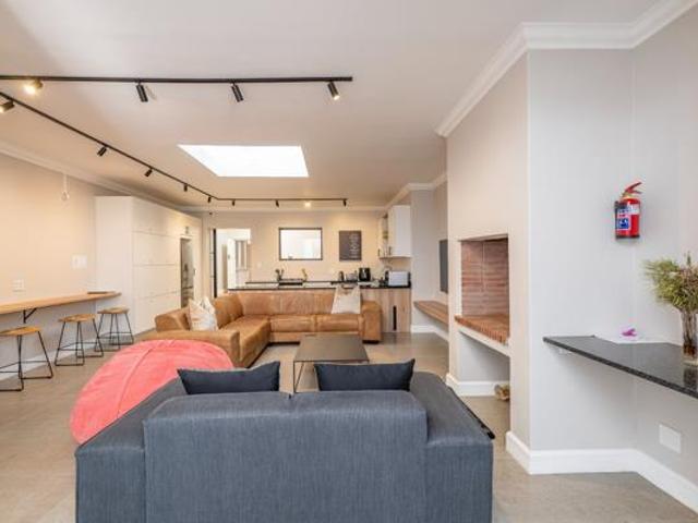 1 Bedroom Apartment in Stellenbosch Central