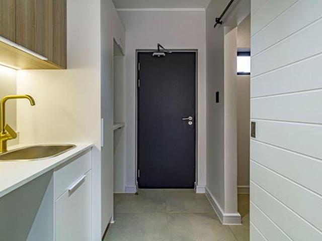 1 Bedroom Apartment in Stellenbosch Central