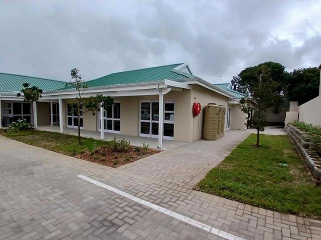 1 Bedroom Apartment in Still Bay West