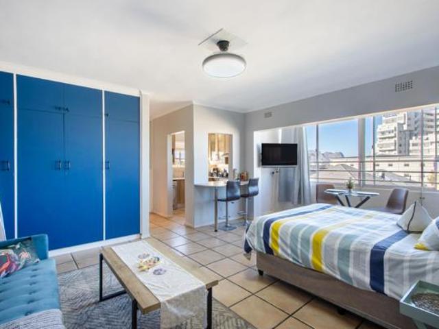 1 Bedroom Apartment in Strand Central