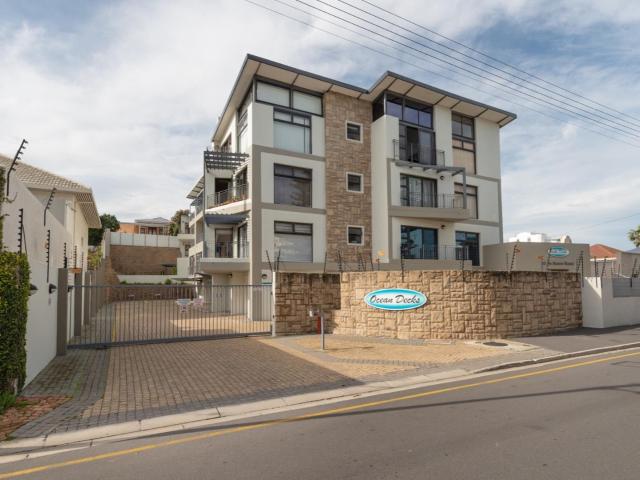 1 Bedroom Apartment in Strand North