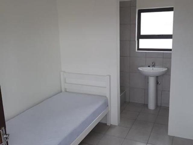 1 Bedroom Apartment in Summerstrand