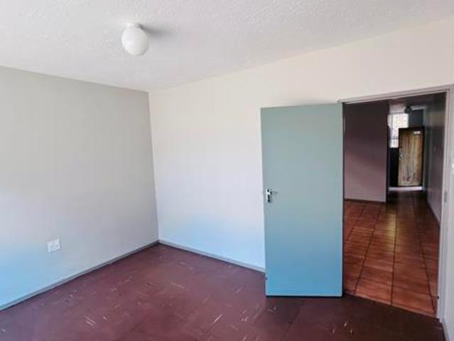 1 Bedroom Apartment in Sunnyside