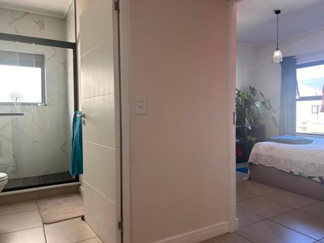 1 Bedroom Apartment in Sandown