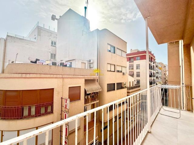 1 BEDROOM APARTMENT IN SANTA POLA