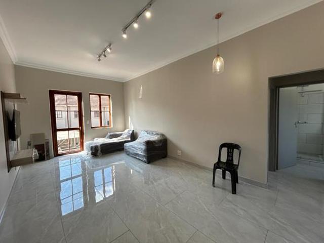 1 Bedroom Apartment in Saxonwold
