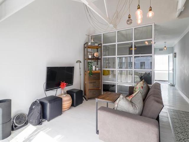 1 Bedroom Apartment in Sea Point