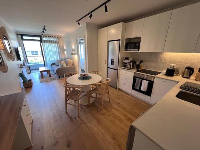 1 Bedroom Apartment in Sea Point