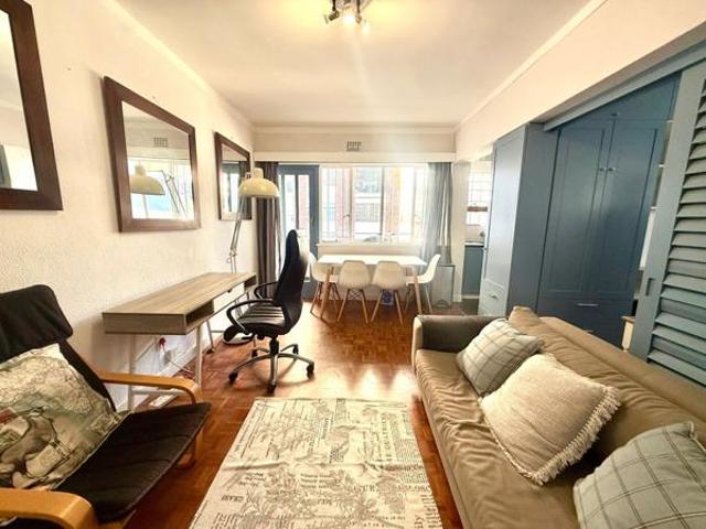 1 Bedroom Apartment in Sea Point