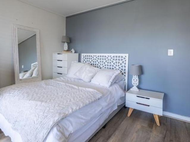1 Bedroom Apartment in Sea Point
