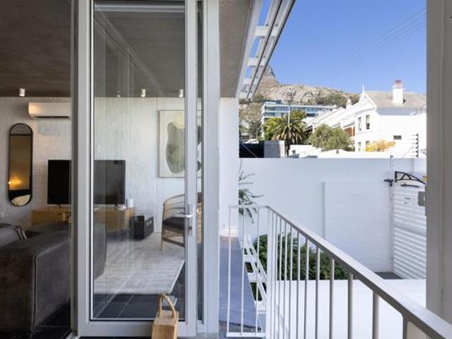 1 Bedroom Apartment in Sea Point