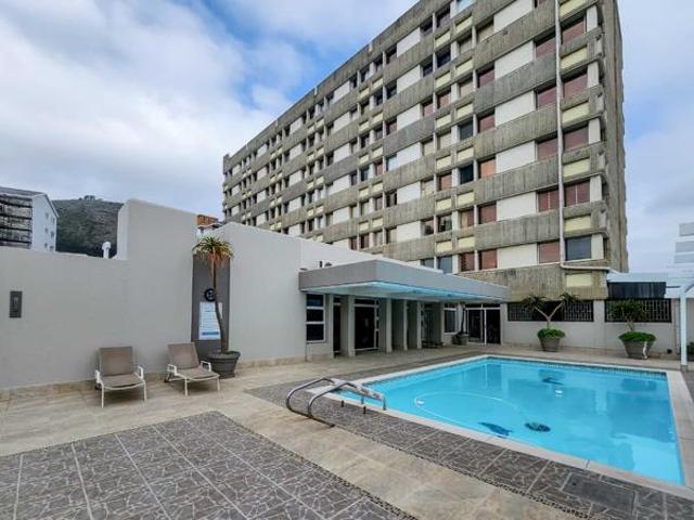 1 Bedroom Apartment in Sea Point