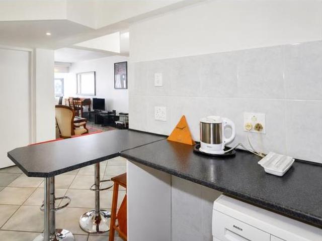 1 Bedroom Apartment in Sea Point
